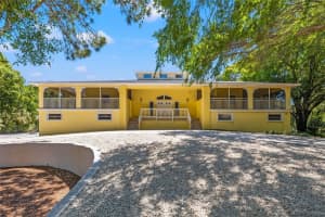 9660 90TH AVENUE, SEMINOLE, FL 33777 Sold 04/25/25