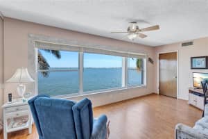 6020 SHORE BOULEVARD, GULFPORT, FL 33707 Sold 07/03/24