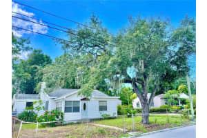 37 W Martin Luther King Jr Dr, TARPON SPRINGS