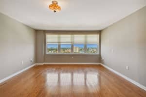 5200 BRITTANY DRIVE, SAINT PETERSBURG, FL 33715 Sold 02/28/25