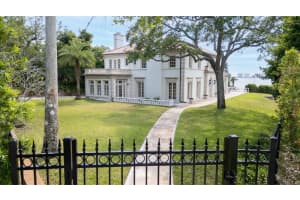 205 MAGNOLIA DRIVE, CLEARWATER, FL 33756 Sold 02/27/25