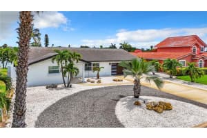 240 N Julia Cir, ST PETE BEACH