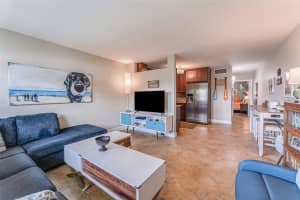 200 36TH AVENUE, SAINT PETERSBURG, FL 33704 Sold 10/08/24