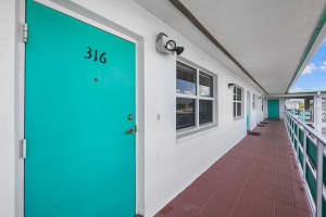 1950 59TH AVENUE, SAINT PETERSBURG, FL 33714 Sold 02/07/25