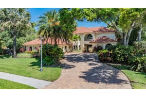 2802 CHANCERY LANE, CLEARWATER, FL 33759 Sold 10/04/24