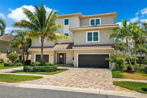 6209 PASADENA POINT BOULEVARD, GULFPORT, FL 33707 Sold 09/06/24