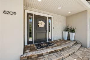 6209 PASADENA POINT BOULEVARD, GULFPORT, FL 33707 Sold 09/06/24