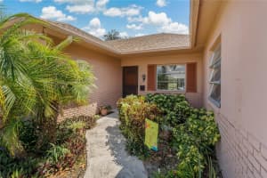 9024 GOLDEN HORSESHOE DRIVE, SEMINOLE, FL 33777 Sold 12/11/24