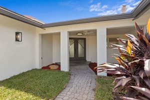337 MIDWAY ISLAND, CLEARWATER BEACH, FL 33767 Sold 11/01/24