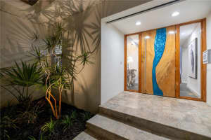4727 PARADISE WAY, SAINT PETERSBURG, FL 33705 Sold 10/23/24