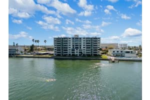 300 Woodette Dr #203, DUNEDIN