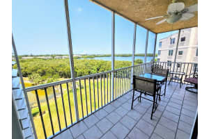 6450 SHORELINE DRIVE, SAINT PETERSBURG, FL 33708 Sold 03/11/25