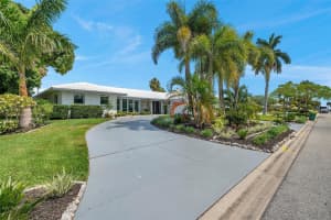 531 CHIPPING LANE, LONGBOAT KEY, FL 34228 Sold 06/10/24