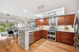 14689 SEMINOLE TRAIL, SEMINOLE, FL 33776 Sold 09/03/24