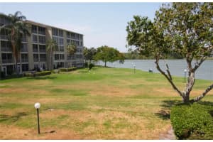 3883 LAKE BAYSHORE DRIVE, BRADENTON, FL 34205 Sold 09/06/24