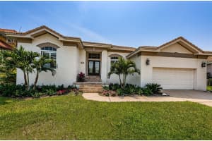 6128 PASADENA POINT BOULEVARD, GULFPORT, FL 33707 Sold 07/11/24