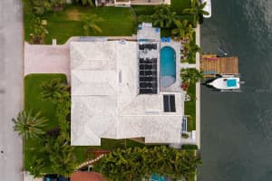 2032 KANSAS AVENUE, ST PETERSBURG, FL 33703 Sold 10/17/24