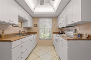 5342 CRESTLAKE BOULEVARD, SARASOTA, FL 34233 Sold 09/24/24