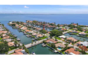 2008 HAWAII AVENUE, SAINT PETERSBURG, FL 33703 Sold 10/01/24
