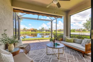 7632 KIRKLAND COVE, BRADENTON, FL 34202 Sold 08/09/24