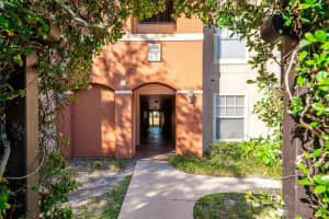 5560 METROWEST BOULEVARD, ORLANDO, FL 32811 Sold 03/14/25