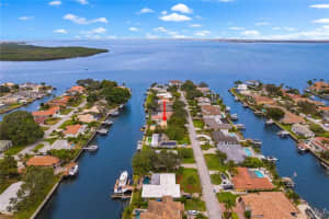 2051 ILLINOIS AVE NE, ST PETERSBURG, FL 33703 Sold 12/04/24