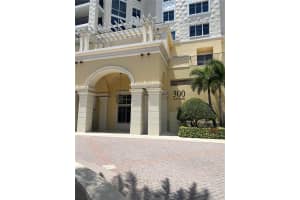 300 BEACH DRIVE, SAINT PETERSBURG, FL 33701 Sold 07/12/24