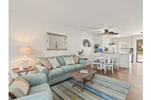 9124 OAKWOOD LANE, SEMINOLE, FL 33776 Sold 12/06/24