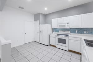 4924 CHATHAM GATE DRIVE, RIVERVIEW, FL 33578 Sold 01/10/25