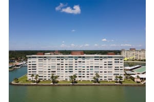4750 COVE CIRCLE, SAINT PETERSBURG, FL 33708 Sold 06/27/24