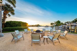 1325 SNELL ISLE BOULEVARD, SAINT PETERSBURG, FL 33704 Sold 03/17/25