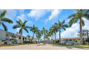 1933 OYSTER CATCHER LANE, CLEARWATER, FL 33762 Sold 07/17/24