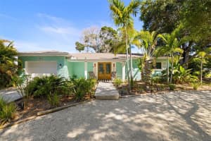 9941 48TH PLACE, SAINT PETERSBURG, FL 33708 Sold 12/20/24
