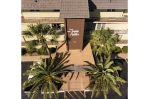 60 GULF BOULEVARD, INDIAN ROCKS BEACH, FL 33785 Sold 04/04/25