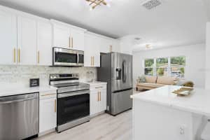 2515 19TH STREET, SAINT PETERSBURG, FL 33712 Sold 03/03/25