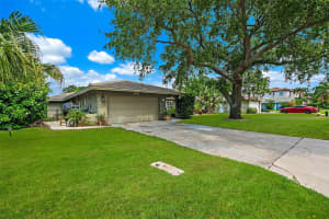 2007 ILLINOIS AVENUE, SAINT PETERSBURG, FL 33703 Sold 08/06/24