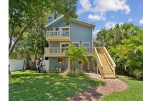 304 16TH AVENUE, SAINT PETERSBURG, FL 33704 Sold 01/17/25