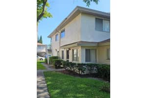 1833 BOUGH AVENUE, CLEARWATER, FL 33760 Sold 11/27/24