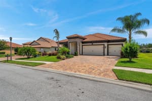 1921 VIA LAGO DRIVE, LAKELAND, FL 33810 Sold 08/09/24