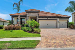 1921 VIA LAGO DRIVE, LAKELAND, FL 33810 Sold 08/09/24