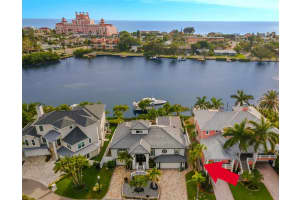 2 MANGROVE POINT, ST PETE BEACH, FL 33706 Sold 09/25/24