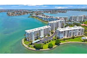 7922 SAILBOAT KEY BOULEVARD, SOUTH PASADENA, FL 33707 Sold 09/20/24
