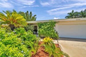 2445 BAY ISLE DRIVE, SAINT PETERSBURG, FL 33705 Sold 01/28/25