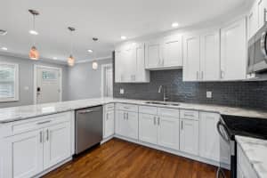 1625 21ST AVENUE, SAINT PETERSBURG, FL 33713 Sold 01/10/25