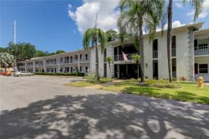 300 CLYDE LANE, DUNEDIN, FL 34698 Sold 01/02/25