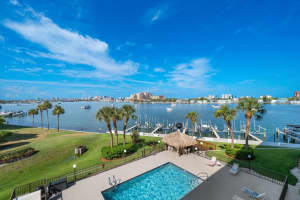 650 ISLAND WAY, CLEARWATER, FL 33767 Sold 01/17/25