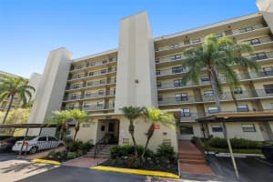 800 COVE CAY DRIVE, CLEARWATER, FL 33760 Sold 11/04/24