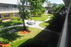 10039 62ND AVENUE, SAINT PETERSBURG, FL 33708 Sold 01/31/25