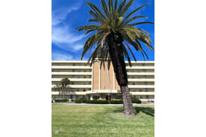 4650 COVE CIRCLE, ST PETERSBURG, FL 33708 Sold 11/18/24