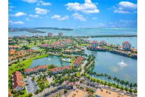 5901 BAHIA DEL MAR CIRCLE, SAINT PETERSBURG, FL 33715 - MLS#MFRU8246274